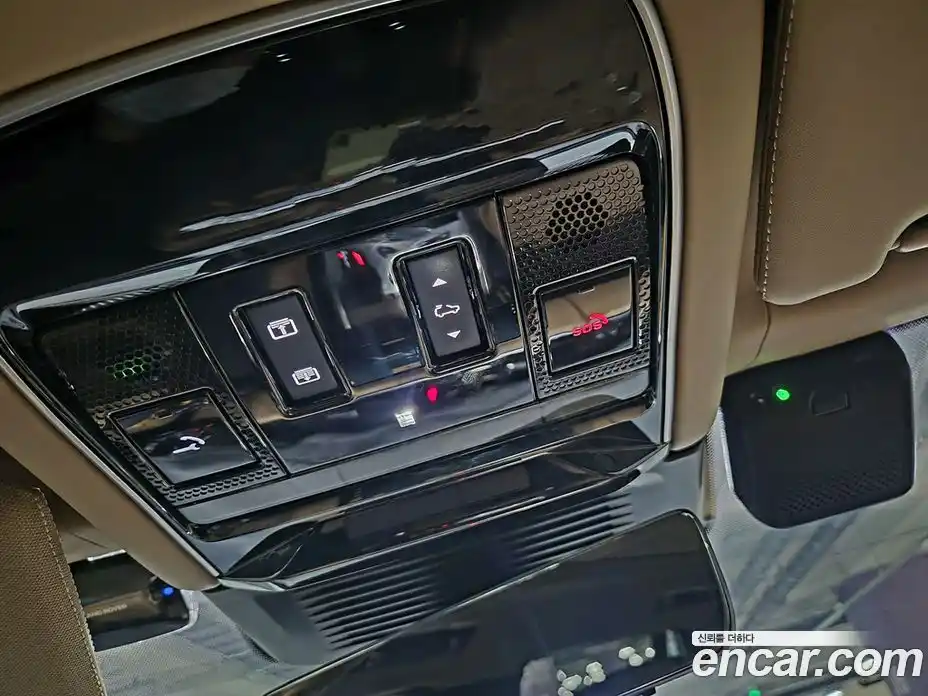 Land Rover Range-Rover 2023 4.4 Автомат в Москве № 594877, фото 14