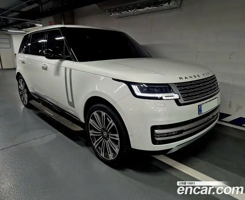 Land Rover Range-Rover 2023 4.4 Автомат в Москве № 594877, фото 20