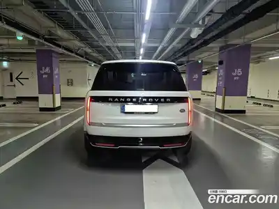 Land Rover Range-Rover 2023 4.4 Автомат в Москве № 594877, миниатюра 4