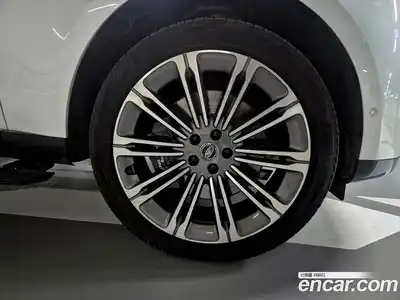 Land Rover Range-Rover 2023 4.4 Автомат в Москве № 594877, миниатюра 5