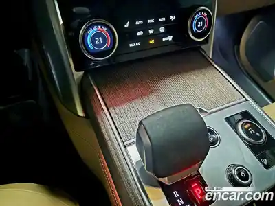 Land Rover Range-Rover 2023 4.4 Автомат в Москве № 594877, миниатюра 9