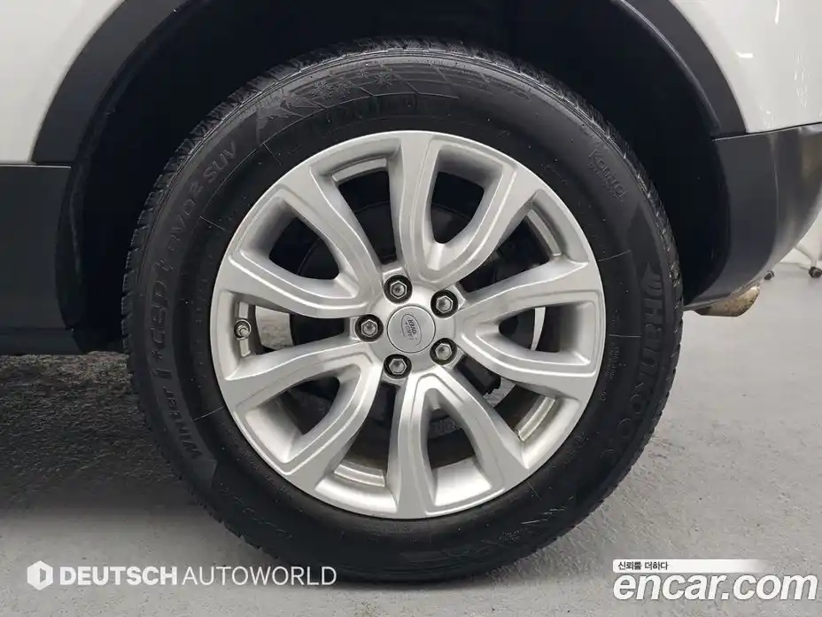 Land Rover Range-Rover Evoque 2016 2.0 Автомат в Москве № 594934, фото 5