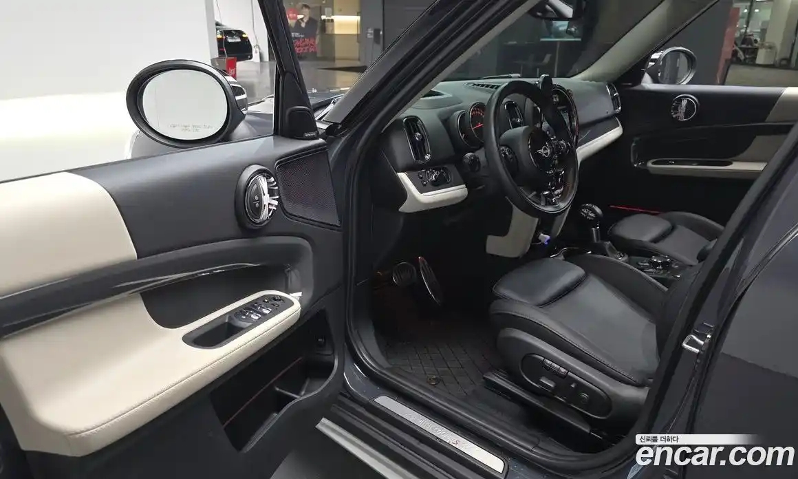 Mini Countryman 2018 2.0 Автомат в Москве № 595152, фото 11