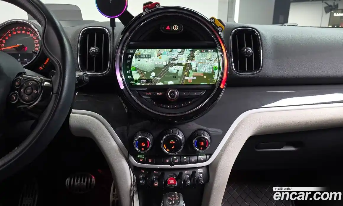 Mini Countryman 2018 2.0 Автомат в Москве № 595152, фото 14