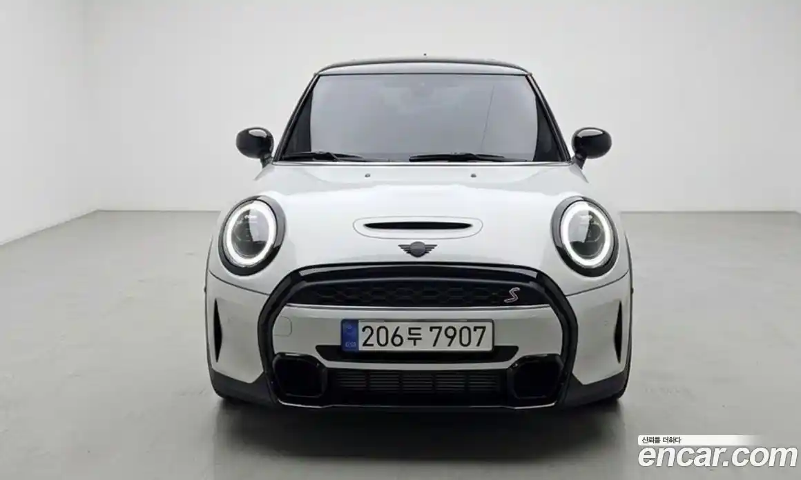 Mini Cooper 2024 2.0 Автомат в Москве № 595242, фото 3