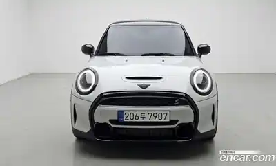 Mini Cooper 2024 2.0 Автомат в Москве № 595242, миниатюра 3