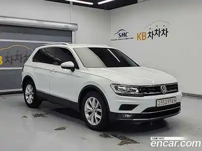Volkswagen Tiguan 2020 2.0 Автомат в Москве № 607434, миниатюра 4