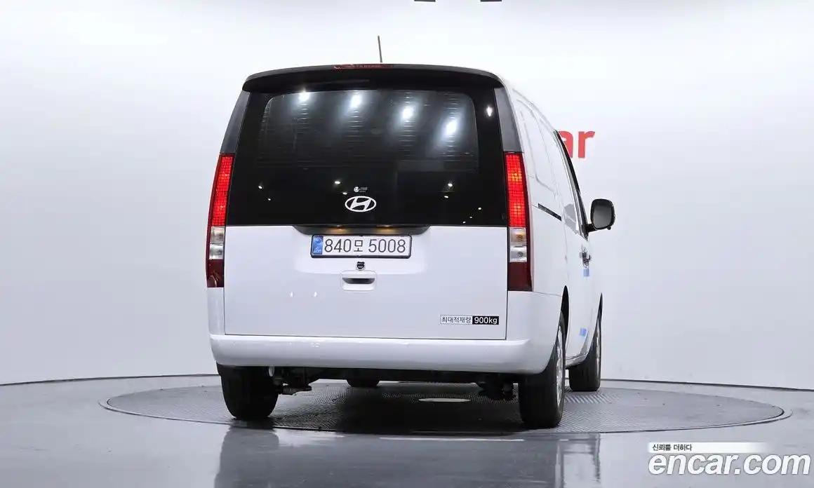 Hyundai Staria 2025 3.5 Автомат в Москве № 607778, фото 4