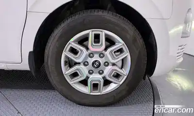 Hyundai Staria 2025 3.5 Автомат в Москве № 607778, миниатюра 5