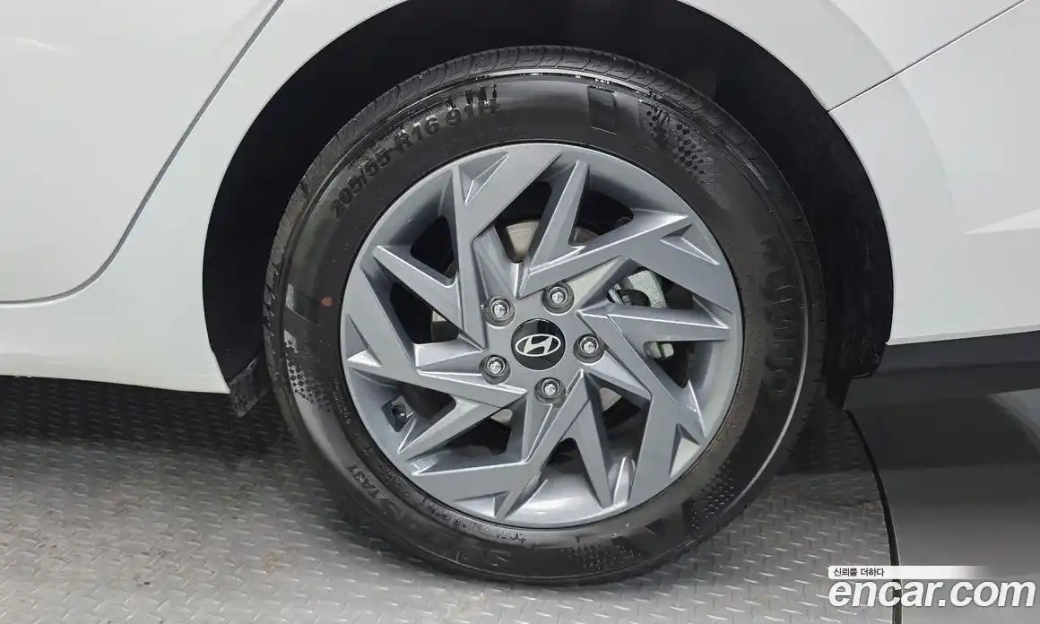 Hyundai Avante 2024 1.6 Автомат в Москве № 607900, фото 5