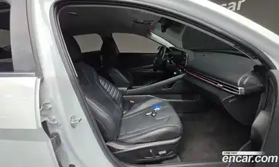 Hyundai Avante 2024 1.6 Автомат в Москве № 607900, миниатюра 10