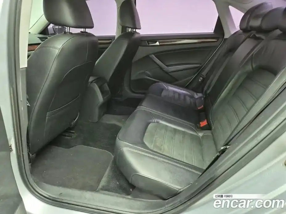 Volkswagen Passat 2012 2.0 Автомат в Москве № 607939, фото 12