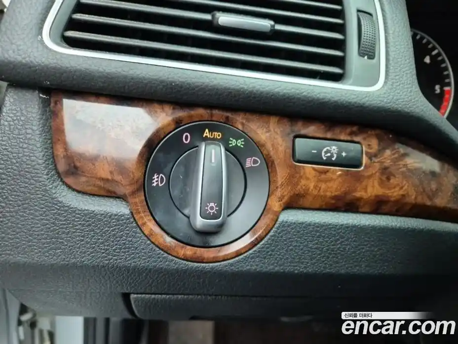 Volkswagen Passat 2012 2.0 Автомат в Москве № 607939, фото 16