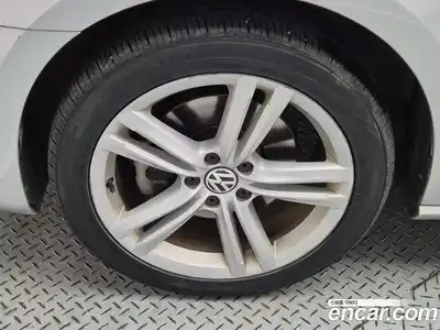 Volkswagen Passat 2012 2.0 Автомат в Москве № 607939, миниатюра 5