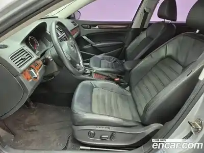 Volkswagen Passat 2012 2.0 Автомат в Москве № 607939, миниатюра 10