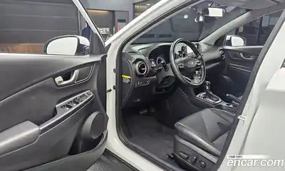 Hyundai Kona 2018 1.6 Автомат в Москве № 608033, миниатюра 11