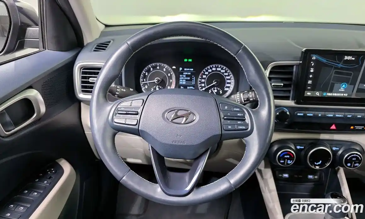 Hyundai Venue 2022 1.6 Автомат в Москве № 608454, фото 13