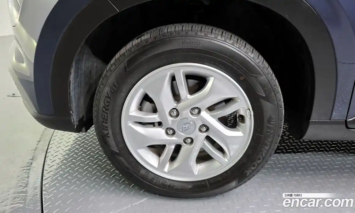 Hyundai Venue 2022 1.6 Автомат в Москве № 608454, фото 5