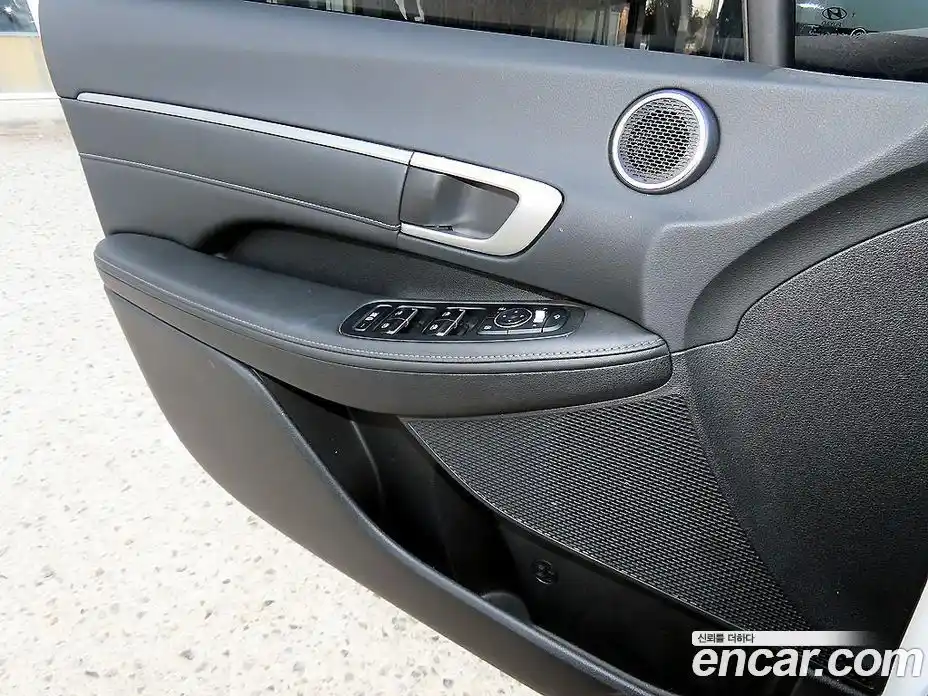 Hyundai Sonata 2025 2.0 Автомат в Москве № 608665, фото 12