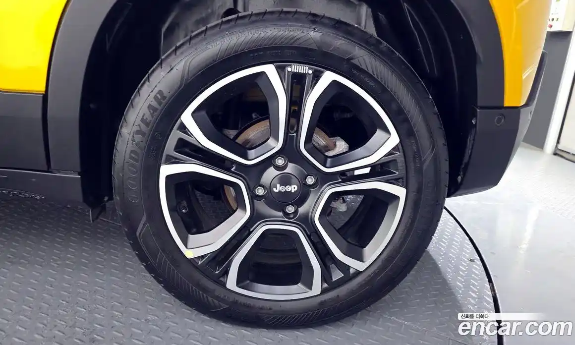 Jeep Avenger 2024 0.1 Автомат в Москве № 608669, фото 5