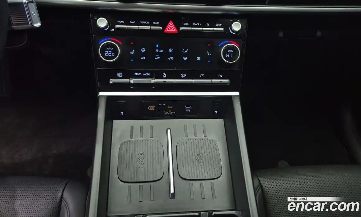 Hyundai Santa Fe 2024 2.5 Автомат в Москве № 608890, фото 11