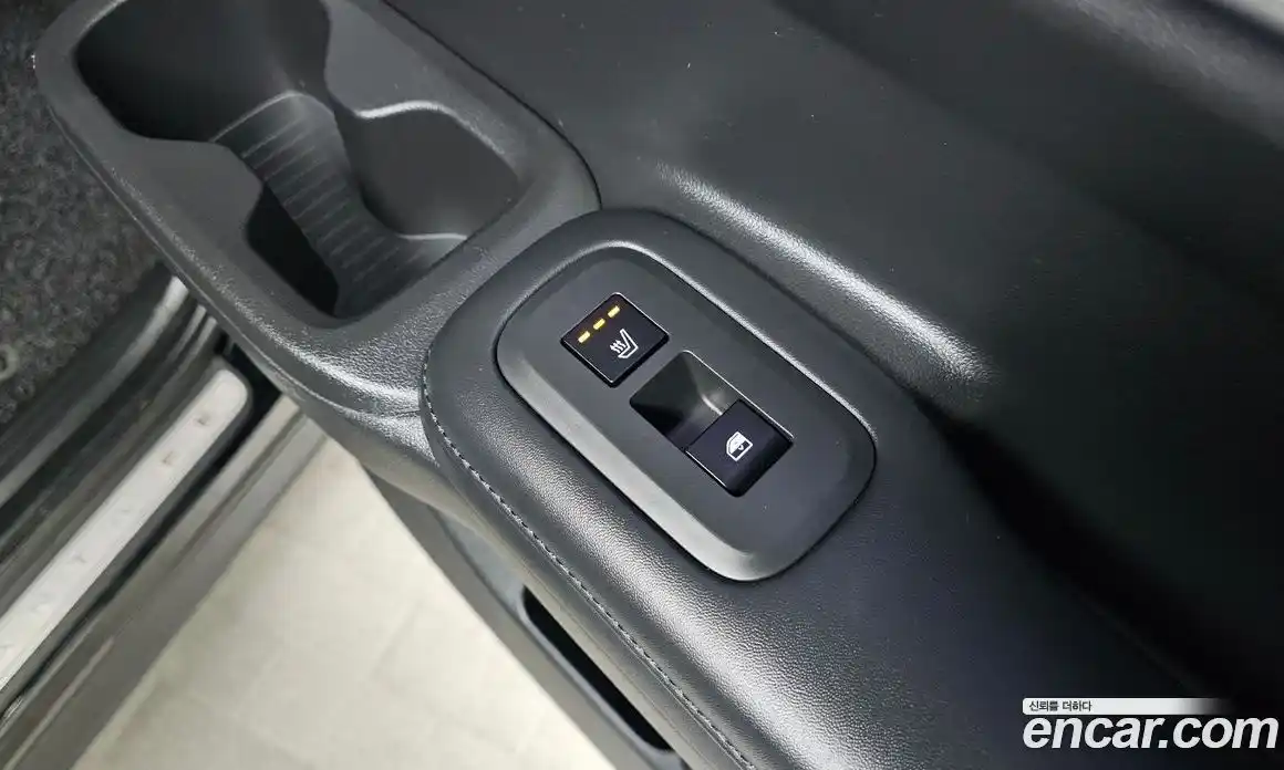 Hyundai Santa Fe 2024 1.6 Автомат в Москве № 609088, фото 18