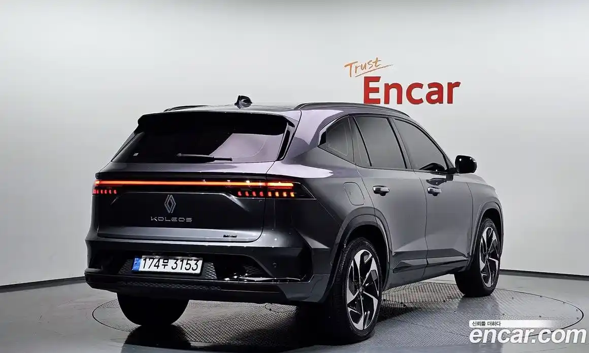 Renault Grand Koleos 2025 1.5 Автомат в Москве № 609698, фото 2