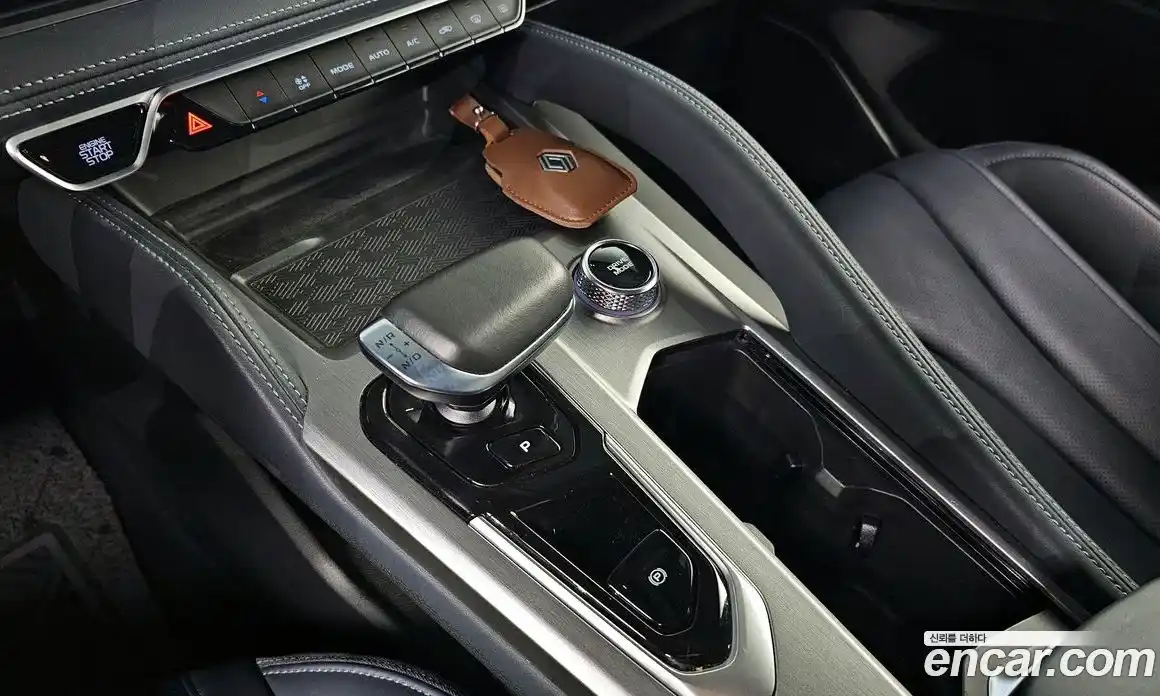 Renault Grand Koleos 2025 1.5 Автомат в Москве № 609698, фото 9