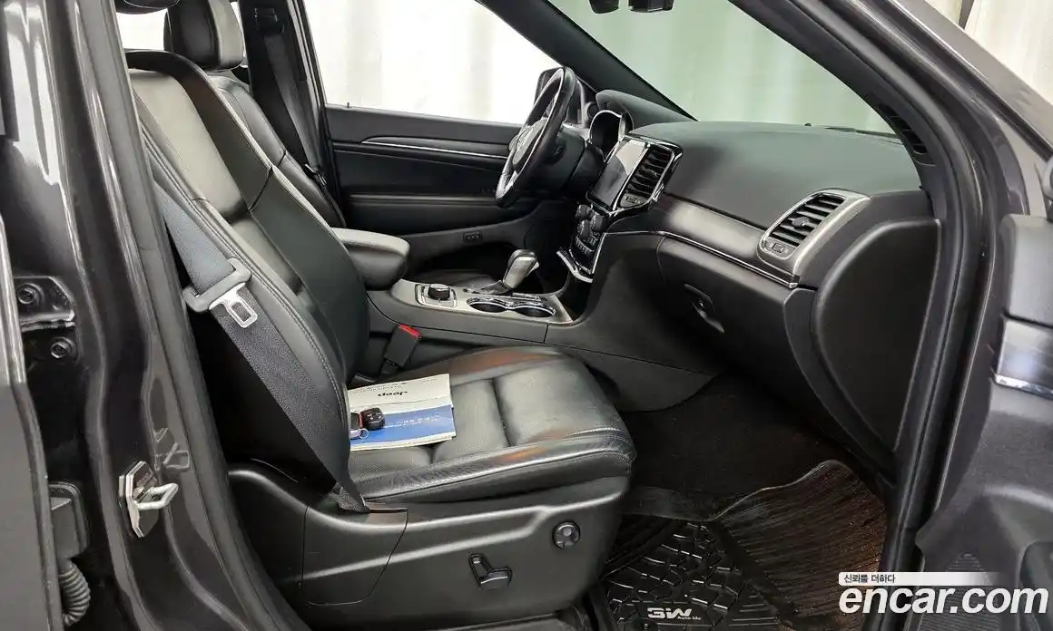 Jeep Cherokee 2021 3.6 Автомат в Москве № 609713, фото 11