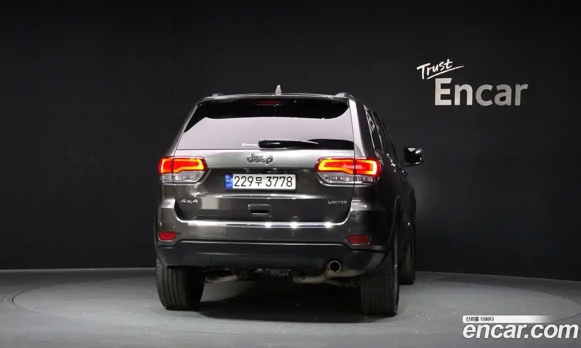 Jeep Cherokee 2021 3.6 Автомат в Москве № 609713, фото 4