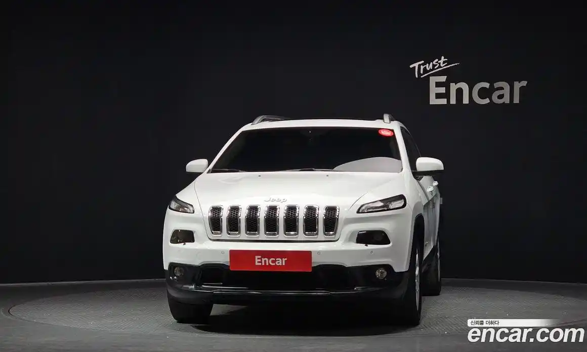 Jeep Cherokee 2015 2.4 Автомат в Москве № 609777, фото 3