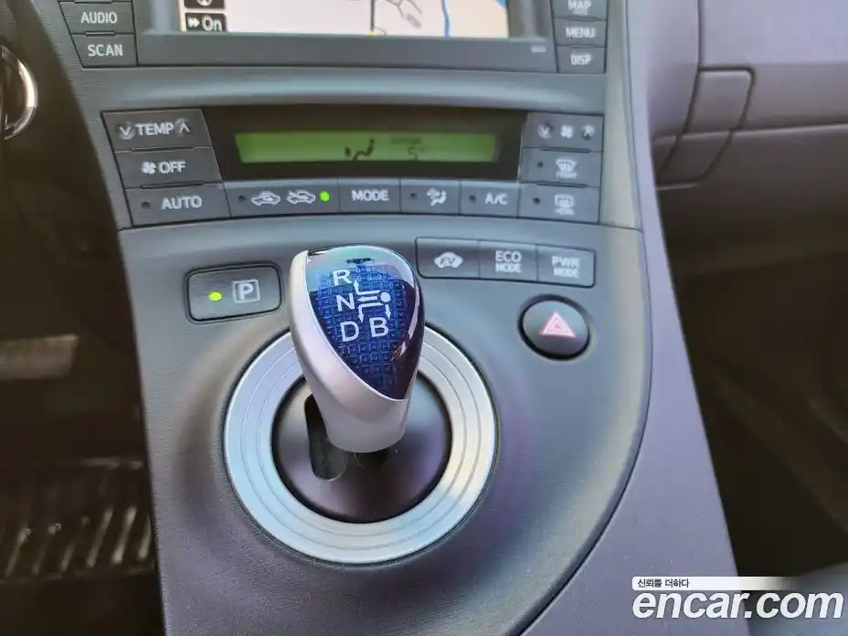 Toyota Prius 2010 1.8 Вариатор в Москве № 609833, фото 8