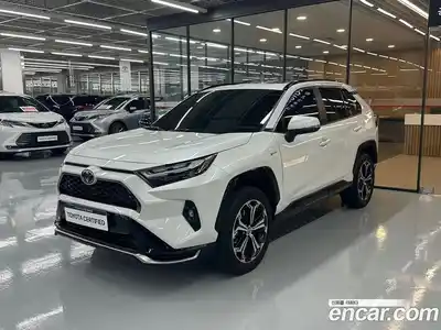 Toyota RAV4, 2025