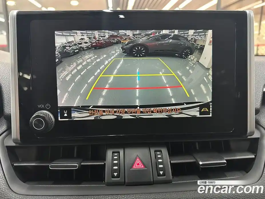 Toyota RAV4 2025 2.5 Вариатор в Москве № 609904, фото 17