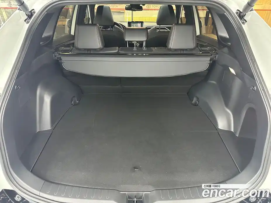 Toyota RAV4 2025 2.5 Вариатор в Москве № 609904, фото 18