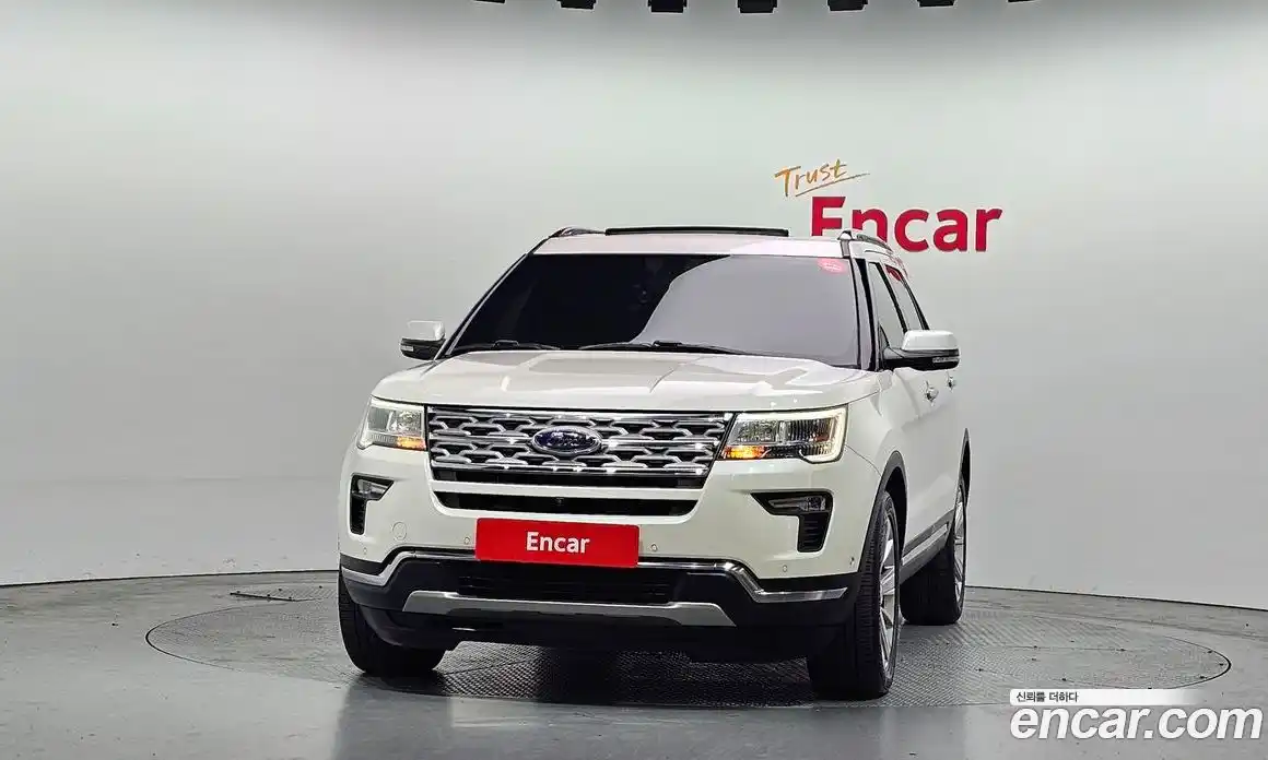Ford Explorer 2019 2.3 Автомат в Москве № 610115, фото 3