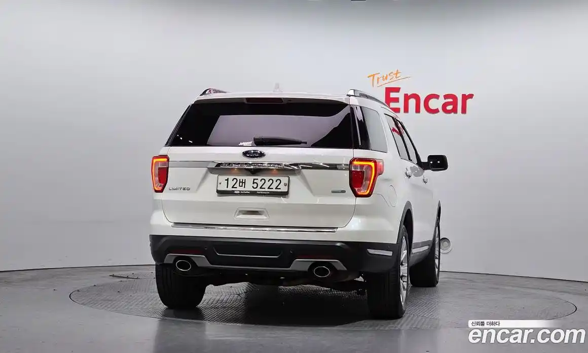 Ford Explorer 2019 2.3 Автомат в Москве № 610115, фото 4