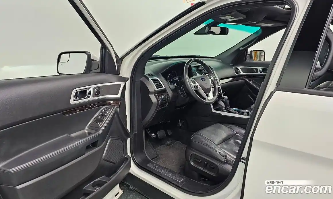 Ford Explorer 2014 3.5 Автомат в Москве № 610219, фото 11