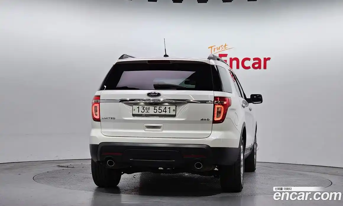 Ford Explorer 2014 3.5 Автомат в Москве № 610219, фото 4