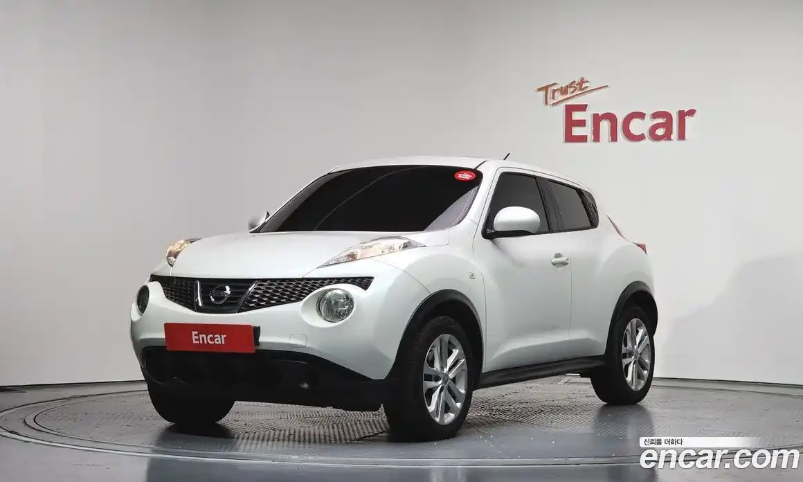 Nissan Juke 2014 1.6 Автомат в Москве № 611316, фото 1