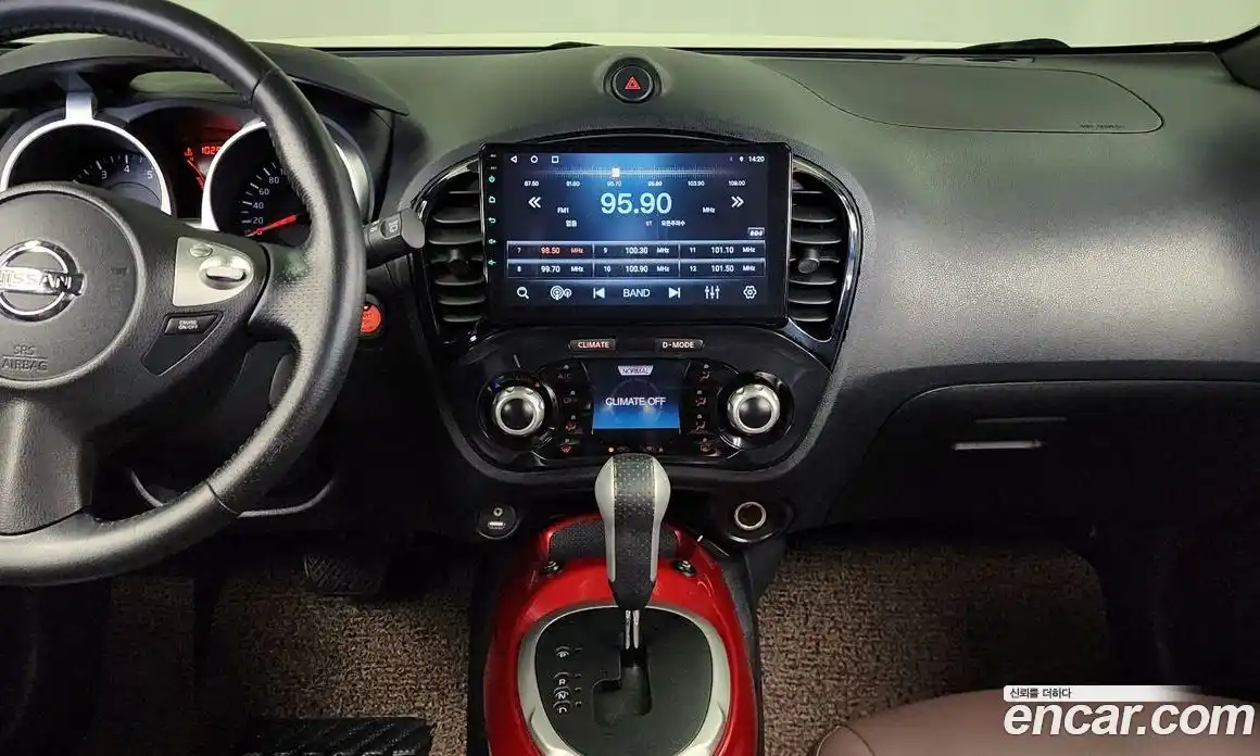 Nissan Juke 2014 1.6 Автомат в Москве № 611316, фото 13