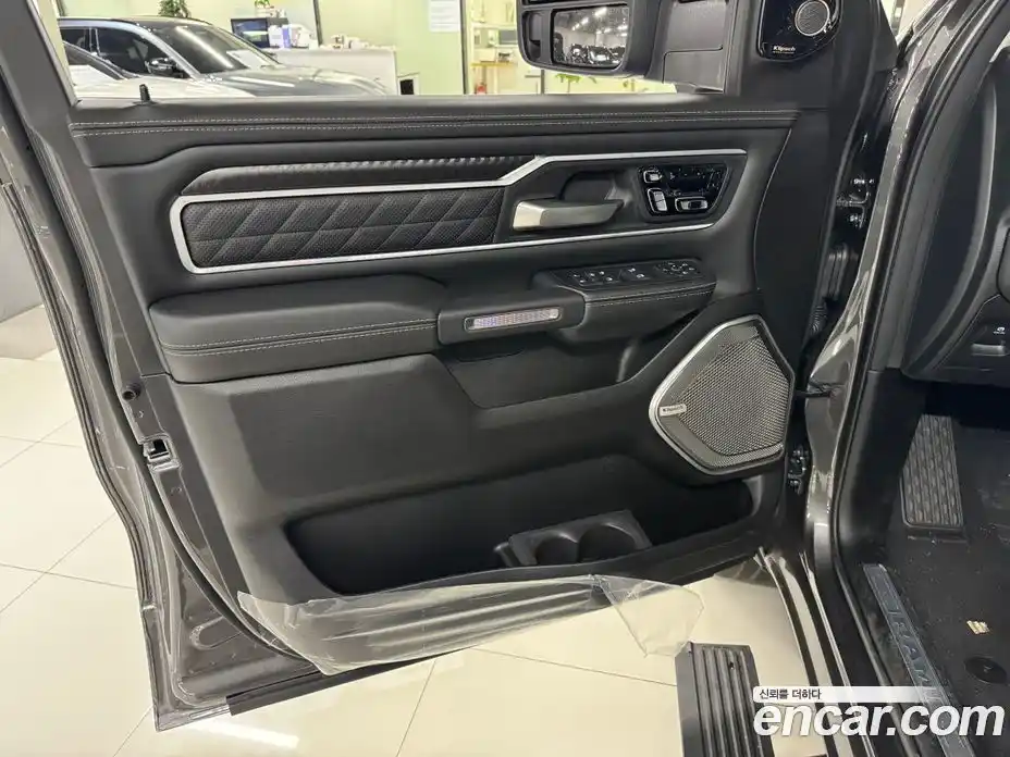 Dodge Ram Pick Up 2026 3.0 Автомат в Москве № 612061, фото 8