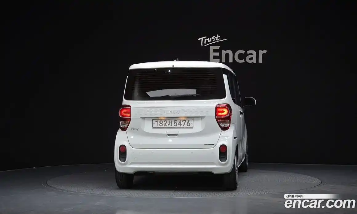 Kia Ray 2022 1.0 Автомат в Москве № 612816, фото 4