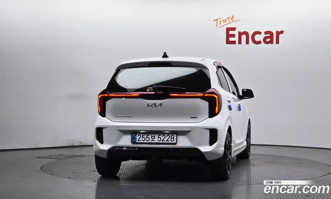 Kia Morning 2025 1.0 Автомат в Москве № 613257, фото 3