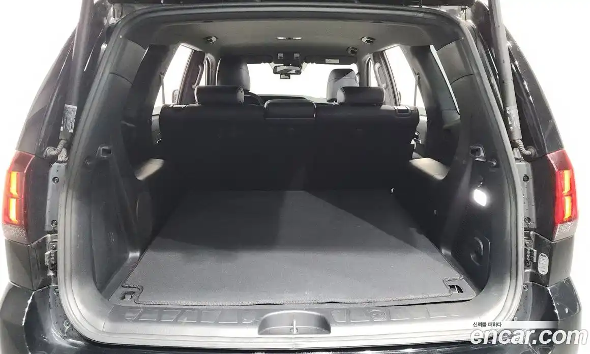 Kia Mohave 2023 3.0 Автомат в Москве № 613387, фото 20