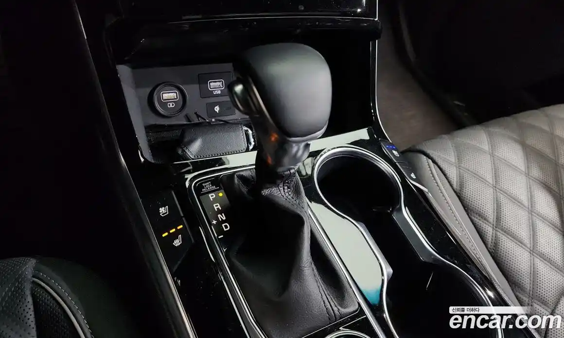 Kia Mohave 2023 3.0 Автомат в Москве № 613387, фото 9