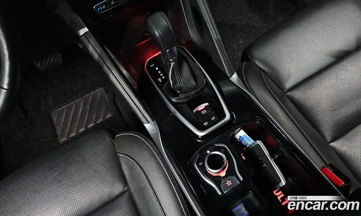 Renault QM6 2022 2.0 Автомат в Москве № 613678, фото 9