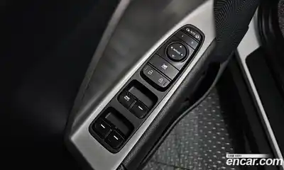 Kia Niro 2023 0.2 Автомат в Москве № 613869, миниатюра 12