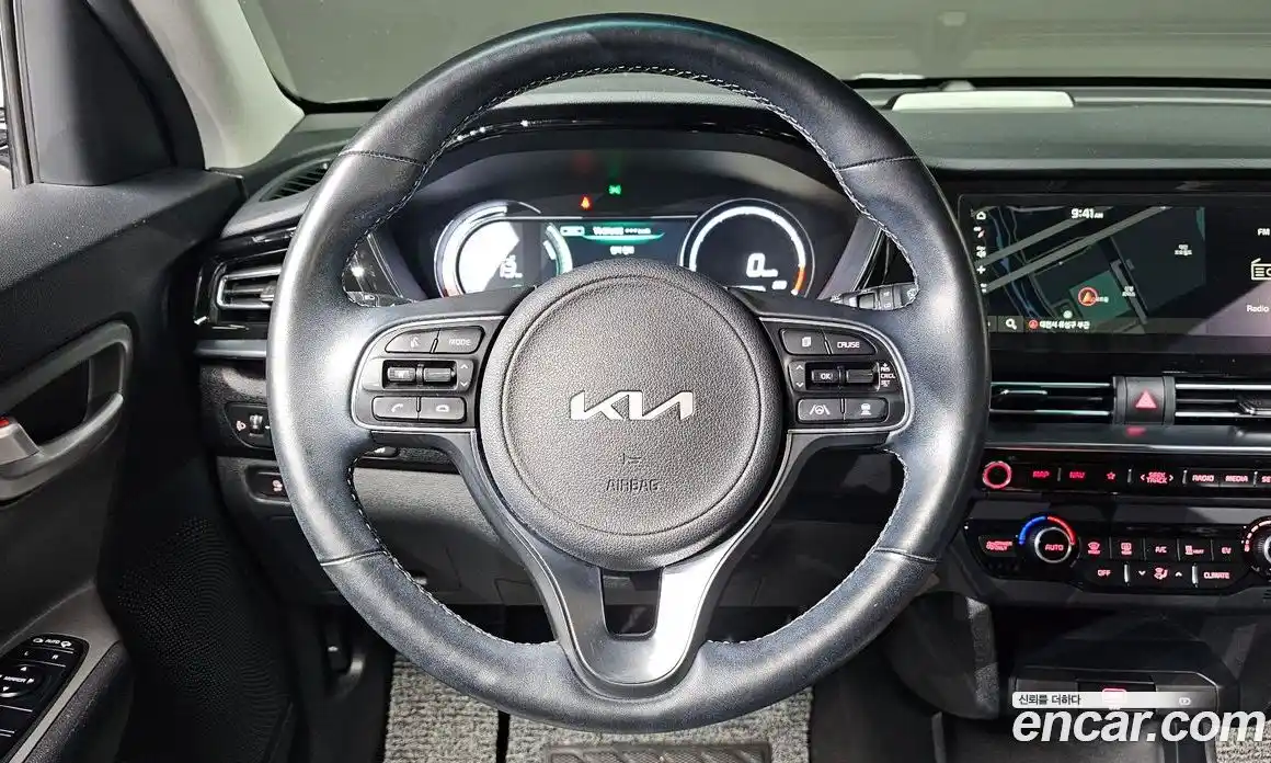Kia Niro 2023 0.2 Автомат в Москве № 613869, фото 15