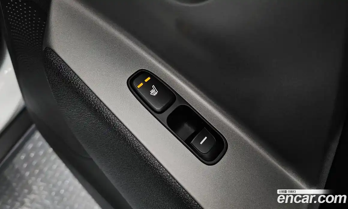 Kia Niro 2023 0.2 Автомат в Москве № 613869, фото 19